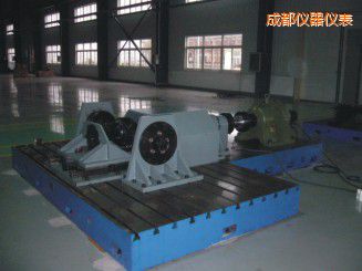 成都微機控制驅(qū)動橋總成扭轉(zhuǎn)試驗機